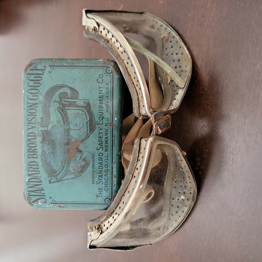 Original Vintage Goggles With Original Tin Box Motorcycle and Auto